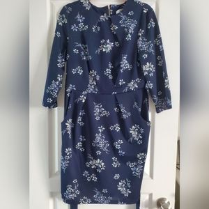 Floral Dress with Pockets!